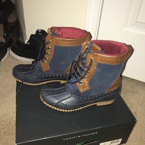 Women's Tommy Hilfiger winter duck boots